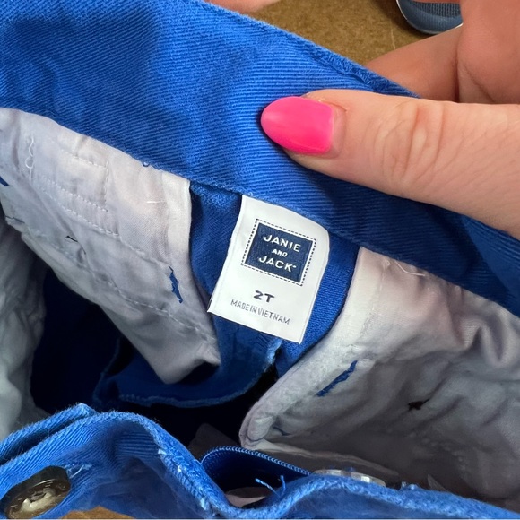 Janie and Jack Blue Shorts, size 2T - Picture 3 of 6